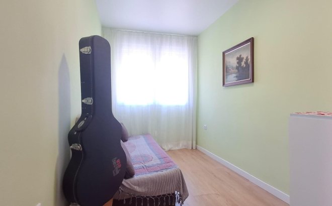 Resale - Apartment -
Torrevieja - Centro