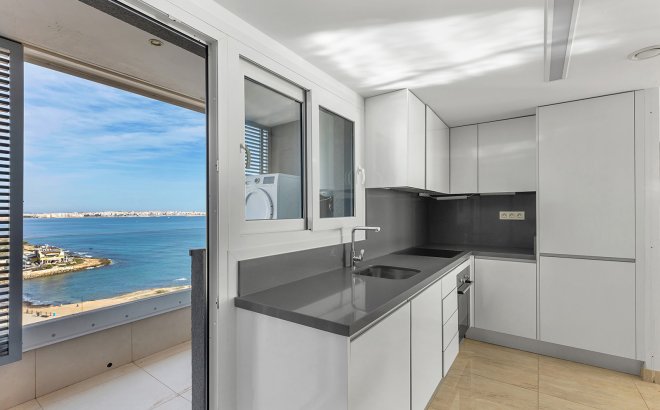 Resale - Penthouse -
Torrevieja - Costa Blanca