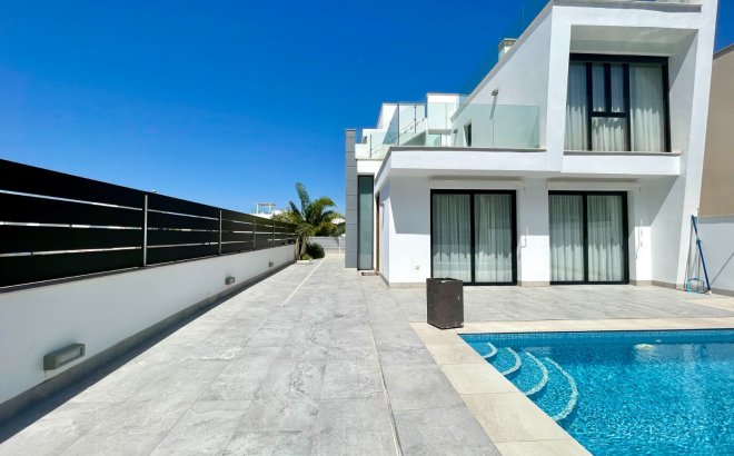 Resale - Villa -
Benijofar - Costa Blanca
