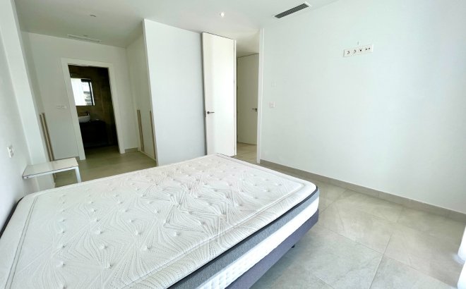 Resale - Villa -
Benijofar - Costa Blanca