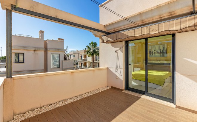 Herverkoop - Villa -
Orihuela Costa - Costa Blanca