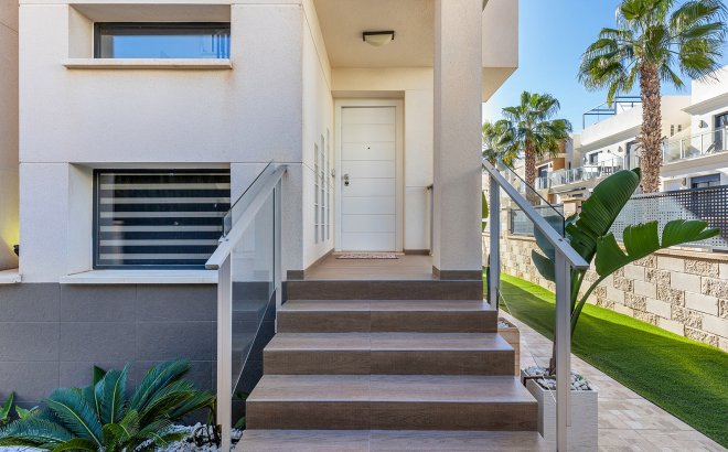 Herverkoop - Villa -
Orihuela Costa - Costa Blanca
