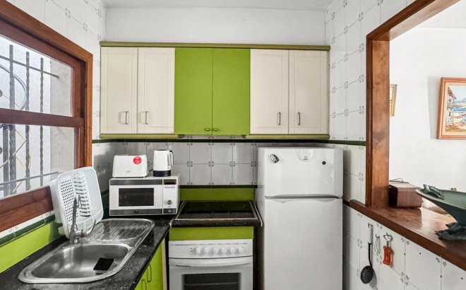 Resale - Bungalow -
Torrevieja - Costa Blanca