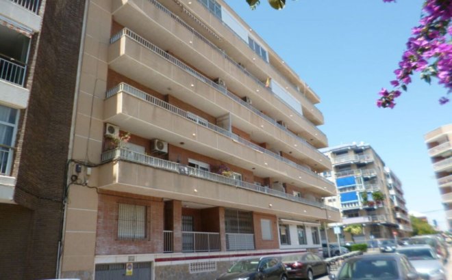 Resale - Apartment -
Villamartin - Costa Blanca