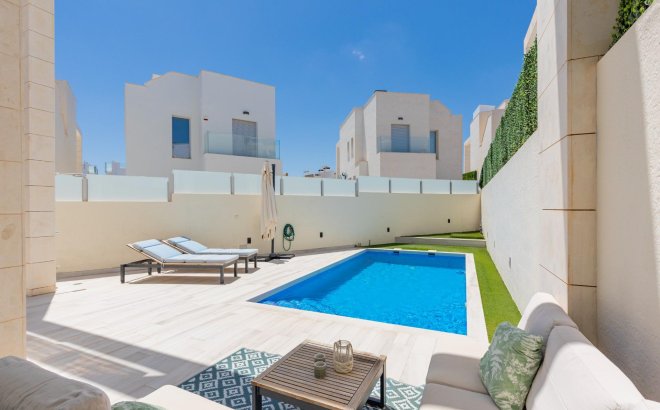 Resale - Villa -
Orihuela Costa - Lomas de Cabo Roig