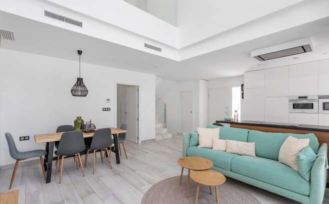 Resale - Villa -
Orihuela Costa - Lomas de Cabo Roig
