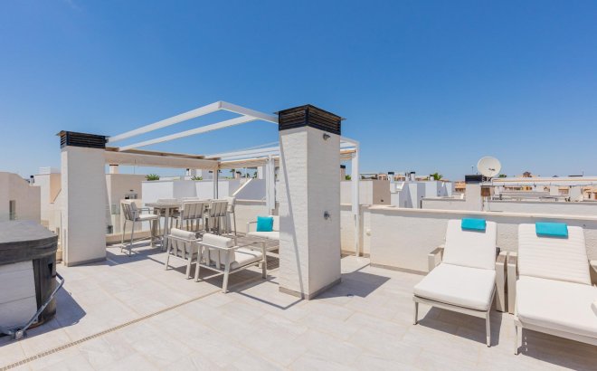 Resale - Villa -
Orihuela Costa - Lomas de Cabo Roig
