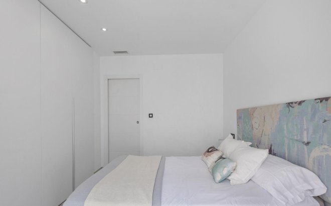 Resale - Villa -
Orihuela Costa - Lomas de Cabo Roig