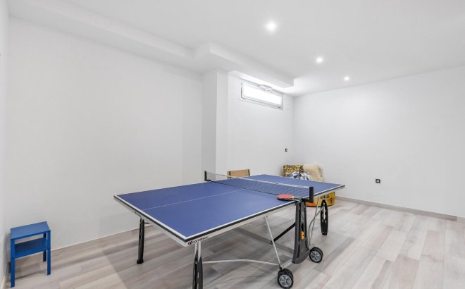 Resale - Villa -
Orihuela Costa - Lomas de Cabo Roig
