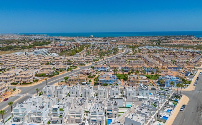 Resale - Villa -
Orihuela Costa - Lomas de Cabo Roig