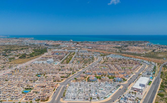 Resale - Villa -
Orihuela Costa - Lomas de Cabo Roig