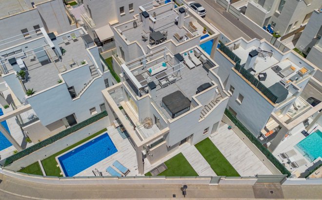 Resale - Villa -
Orihuela Costa - Lomas de Cabo Roig
