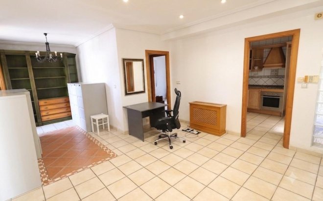 Resale - Town House -
Torrevieja - Costa Blanca
