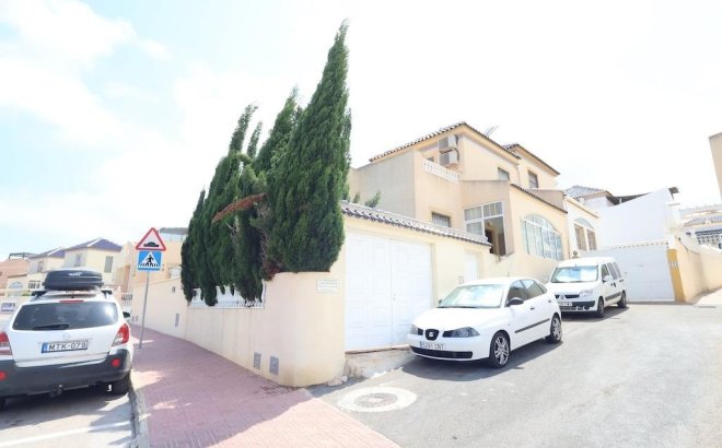 Resale - Town House -
Torrevieja - Costa Blanca