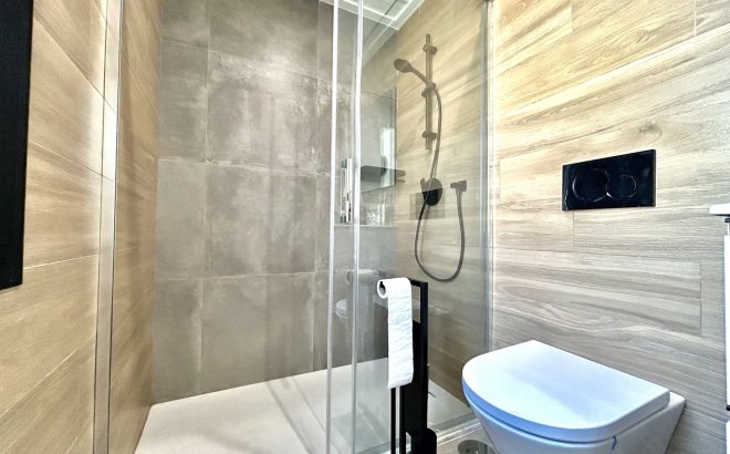Resale - Villa -
Villamartin - Costa Blanca