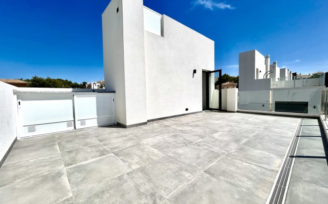 Resale - Villa -
Villamartin - Costa Blanca