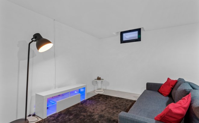 Resale - Semi Detached -
Rojales - Town