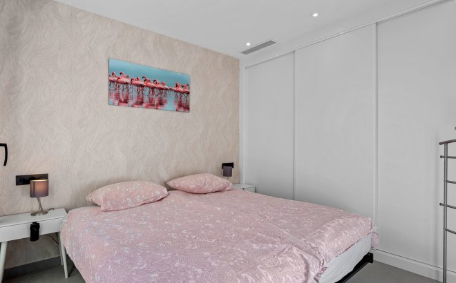 Resale - Semi Detached -
Rojales - Town