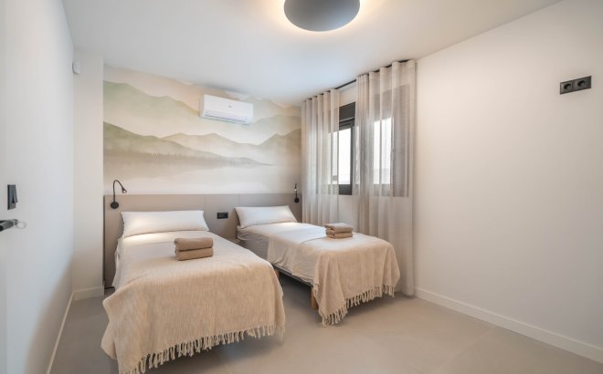 Resale - Villa -
Rojales - La Marquesa Golf - Costa Blanca