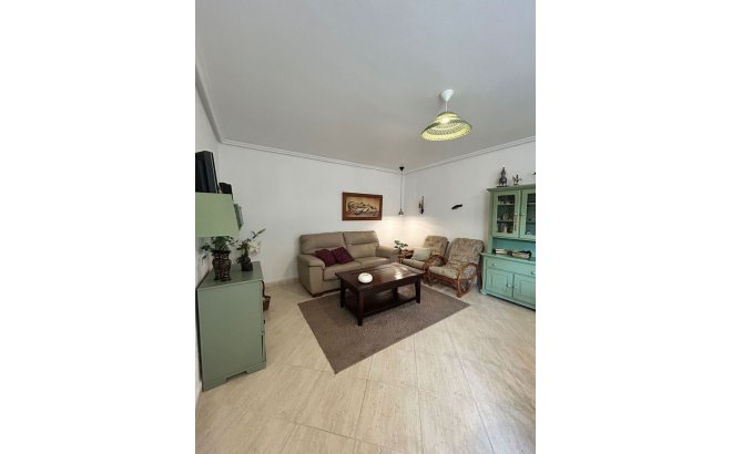 Resale - Villa -
Torrevieja - Aguas Nuevas
