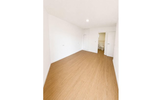 Resale - Apartment -
Orihuela Costa - La Regia