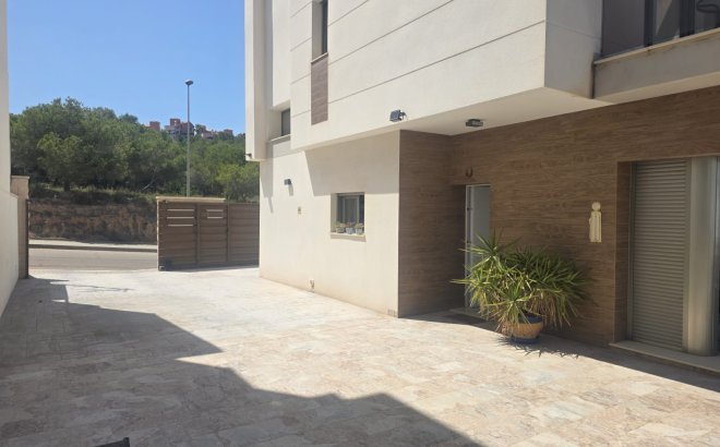 Revente - Villa -
San Miguel de Salinas - Inland