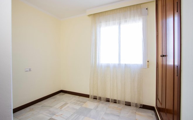 Resale - Apartment -
Torrevieja - Los Frutales