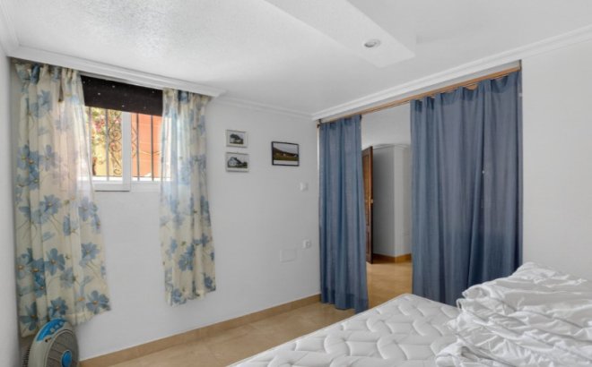 Resale - Town House -
Torrevieja - Costa Blanca