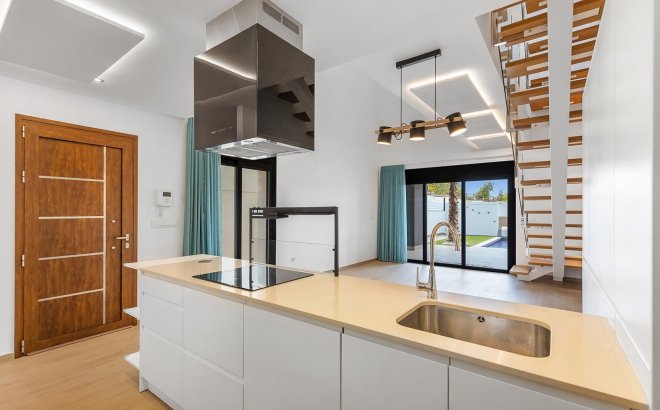 Resale - Villa -
Benijofar - Costa Blanca