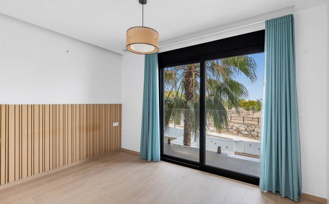 Resale - Villa -
Benijofar - Costa Blanca