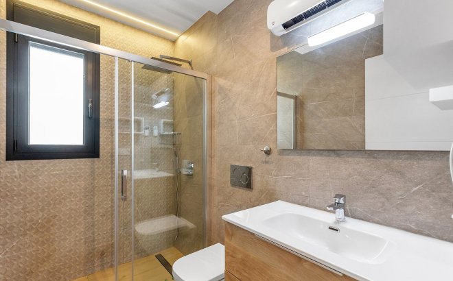 Resale - Villa -
Benijofar - Costa Blanca