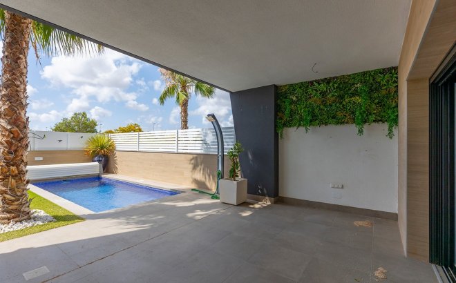 Resale - Villa -
Benijofar - Costa Blanca