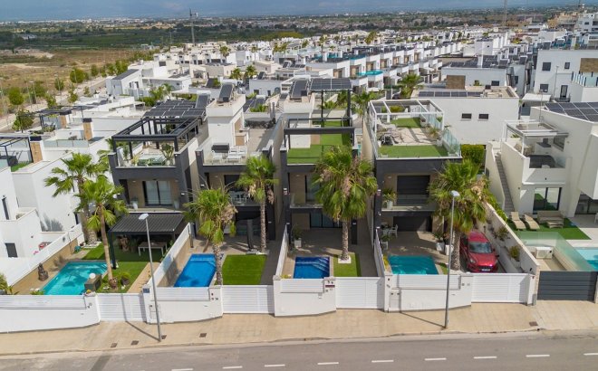 Resale - Villa -
Benijofar - Costa Blanca