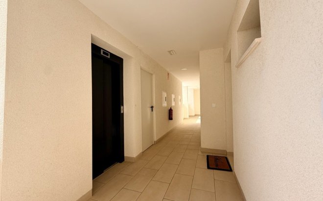 Revente - Appartement -
Orihuela Costa - Costa Blanca