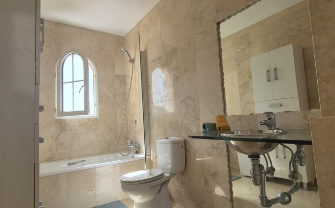 Resale - Town House -
Las Ramblas Golf - Inland