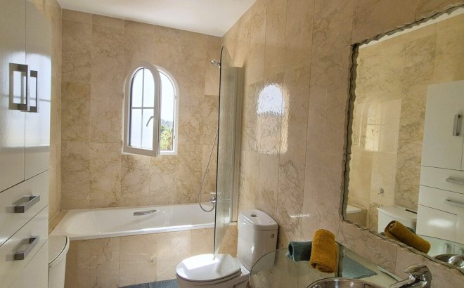 Resale - Town House -
Las Ramblas Golf - Inland