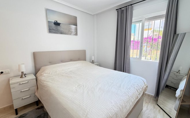 Resale - Town House -
Orihuela Costa - Los Dolses