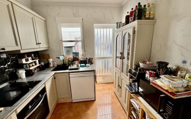 Resale - Town House -
Torrevieja - La Siesta - El Salado - Torreta