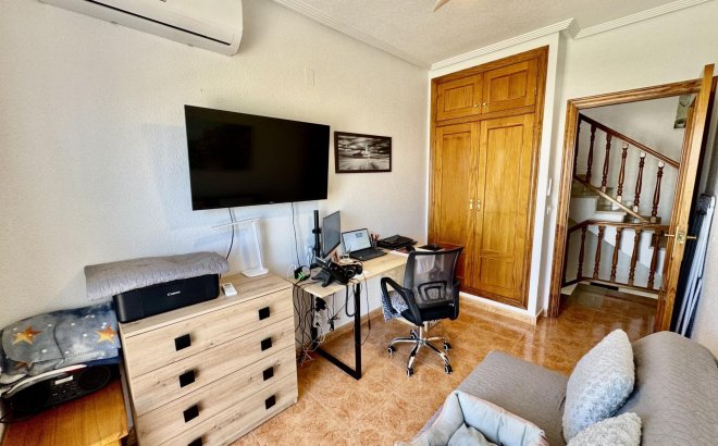 Resale - Town House -
Torrevieja - La Siesta - El Salado - Torreta
