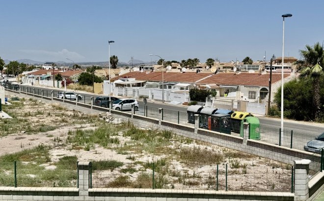 Resale - Town House -
Torrevieja - La Siesta - El Salado - Torreta