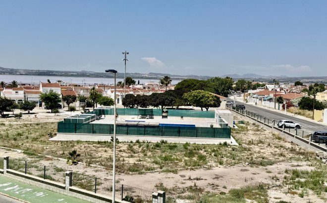 Resale - Town House -
Torrevieja - La Siesta - El Salado - Torreta