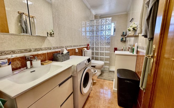 Resale - Town House -
Torrevieja - La Siesta - El Salado - Torreta