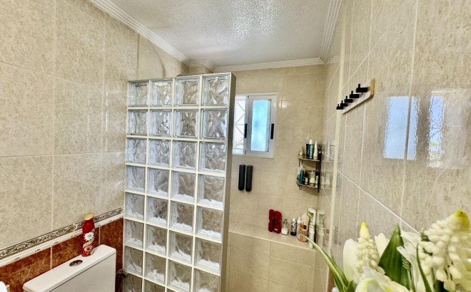 Resale - Town House -
Torrevieja - La Siesta - El Salado - Torreta