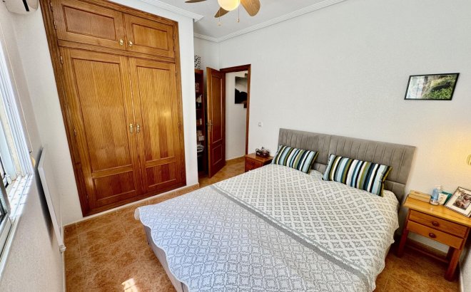 Resale - Town House -
Torrevieja - La Siesta - El Salado - Torreta