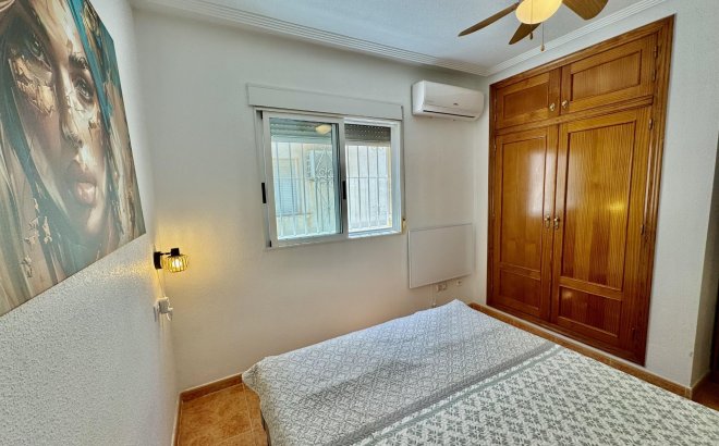 Resale - Town House -
Torrevieja - La Siesta - El Salado - Torreta