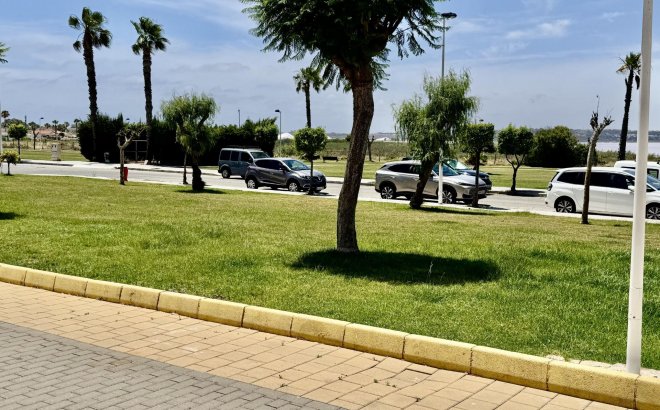 Resale - Town House -
Torrevieja - La Siesta - El Salado - Torreta
