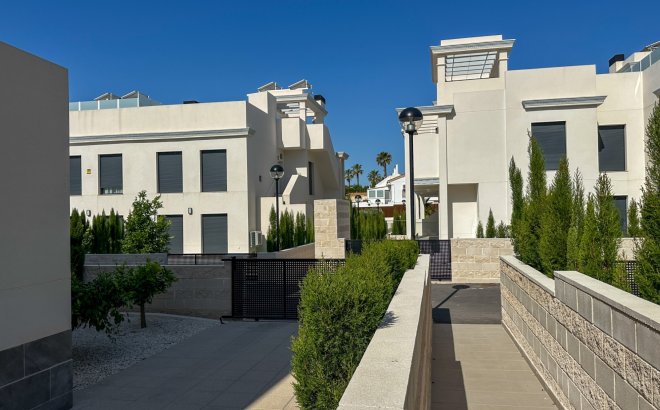 Resale - Bungalow -
Ciudad Quesada - Costa Blanca