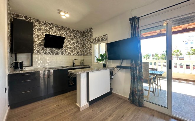 Resale - Bungalow -
Orihuela Costa - Costa Blanca