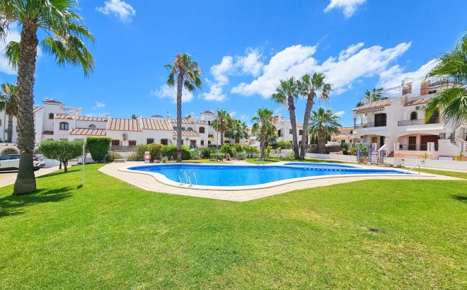 Resale - Town House -
Orihuela Costa - PAU 8