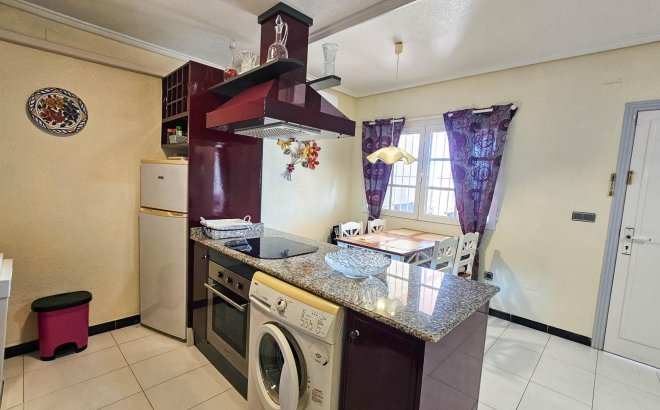 Resale - Bungalow -
Orihuela Costa - Los Altos